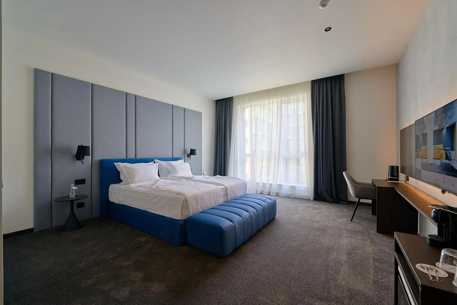 Adella Boutique Hotel - Free Secured Parking Sofya