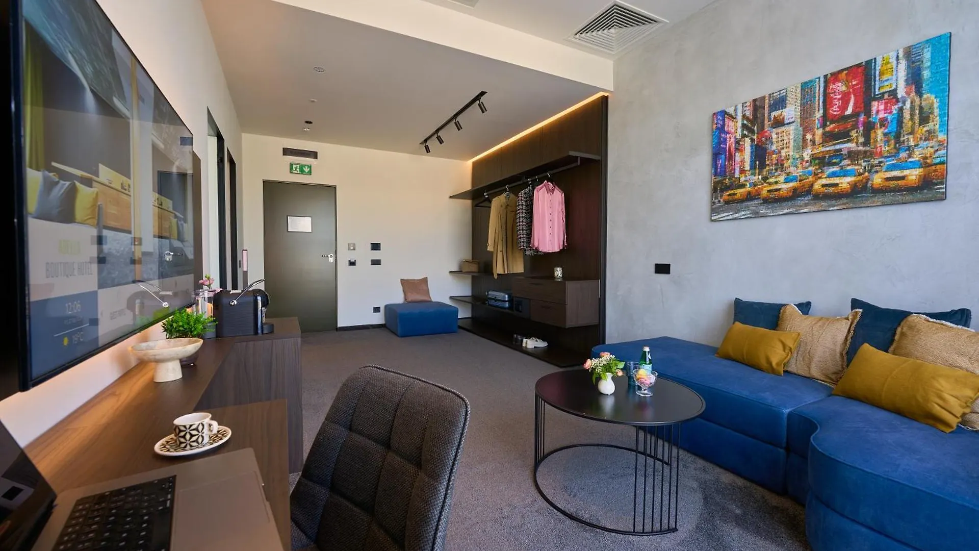 Adella Boutique Hotel - Free Secured Parking Sofya 4*,  Bulgaristan