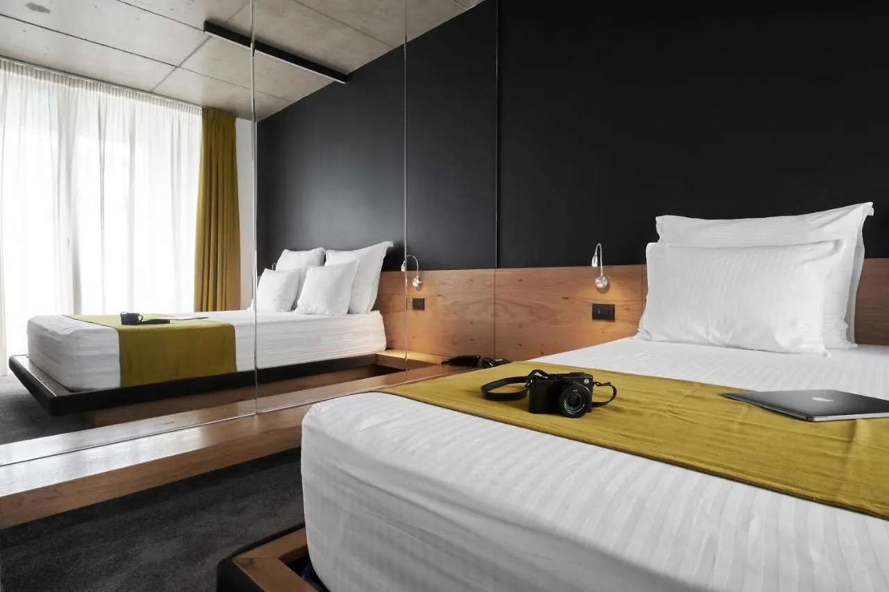 Adella Boutique Hotel - Free Secured Parking 索菲亞 公寓式酒店
