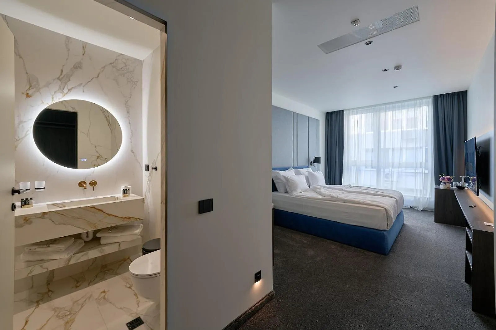 Adella Boutique Hotel - Free Secured Parking 索菲亞 4*,