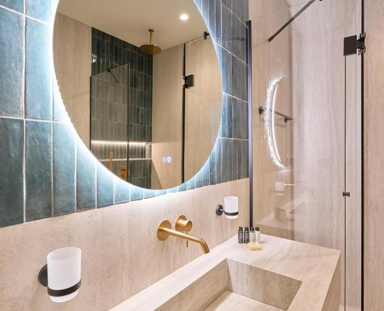 Adella Boutique Hotel - Free Secured Parking 索菲亞 公寓式酒店